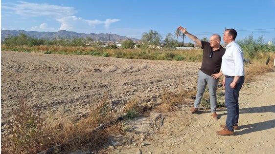 Cuevas va a encauzar la rambla del Tomate con una inversión de 12,7 millones del Gobierno