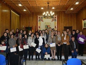Medio centenar de mujeres realizan cursos en Huércal Overa