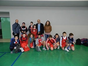 El alcalde y la concejal de Deportes visitan las competiciones de los Juegos Deportivos Provinciales celebrados en Huércal-Overa