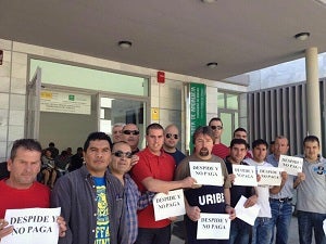 Los extrabajadores de Uribe sin cobrar y 'en la calle'