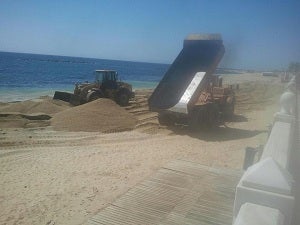 Las playas de Garrucha se preparan para afrontar un nuevo verano