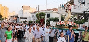 Cerca de mil personas acompañaron a  LA VIRGEN DEL CARMEN, en su procesión por San Juan de los Terreros de Pulpí