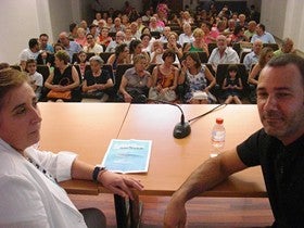 La crisis abre el III ciclo de charlas San Roque de Antas