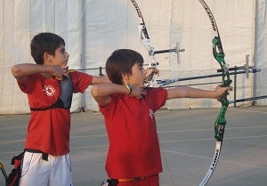 El deporte del Tiro con Arco, llega a Pulpí, con un curso de Iniciación y Formación