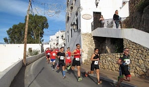 Numerosa participación de atletas en el II Duatlón Cros de Mojácar