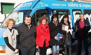 Llega a Pulpí la Unidad Móvil Itinerante SUBETE AL EMPLEO, proyecto puesto en marcha por la FAMM