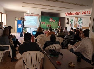 El PA celebra San Valentín con un coloquio