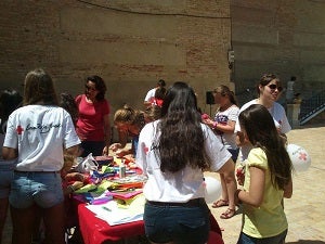 Cruz Roja Juventud muestra su labor  a la población de Vera