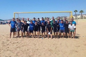 La Selección Andaluza de Futbol Playa, ya entrena en San Juan de los Terreros (Pulpí), donde participará en el IV Campeonato de España de Selecciones Autonómicas, que se disputará del 12 al 14 de Julio