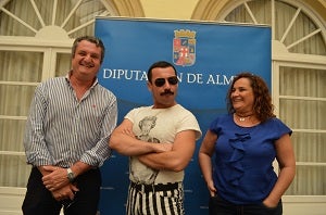 Diputación presenta el espectáculo ‘Dios Salve a la Reina’ en la Plaza de Toros de Vera