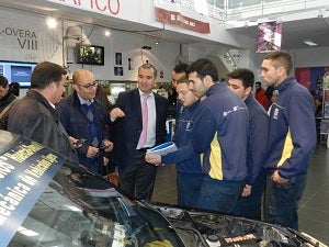 300 alumnos participan en la I Muestra de Oficios del Levante