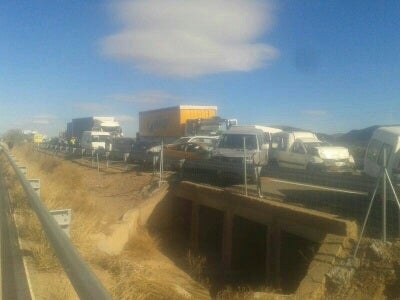 Un accidente con 18 vehículos deja 13 heridos en la A-7 en dirección Almería
