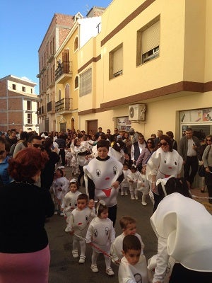 La Escuela Infantil Luis Siret celebra su desfile de carnaval