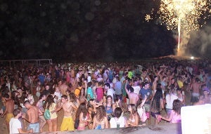 El fuego, la música y las sardinas, protagonistas en la Noche de San Juan en Terreros