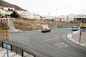 Carboneras da un paso más para hacer realidad la rotonda de la Avenida Almería