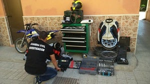 La Guardia Civil detiene a los presuntos autores del robo cometido en un almacén de Vera