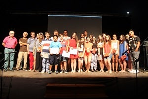 El alumnado del I.E.S “Mar Serena” de Pulpí recibe un reconocimiento a los mejores expedientes académicos del presente curso escolar
