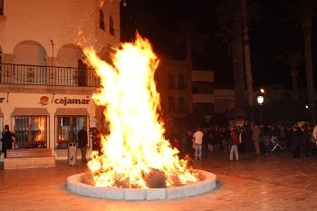 Huércal-Overa encenderá esta noche sus ‘lumbres’ tradicionales
