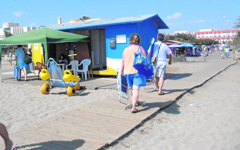 Veraplayazul se opone a que se hagan las pasarelas de cemento en la playa