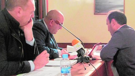 C's expedienta al edil del Cuevas que dio al PP el Consorcio de Residuos del Levante