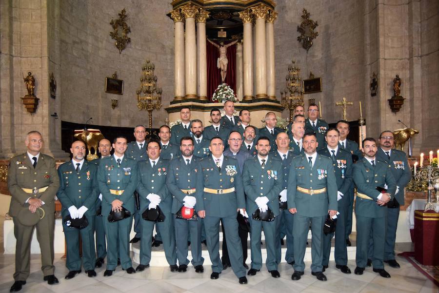 La Iglesia Mayor de Loja acogió de nuevo la celebración de la virgen del Pilar, festejo que sirvió para reconocer la labor de nueve agentes y mandos