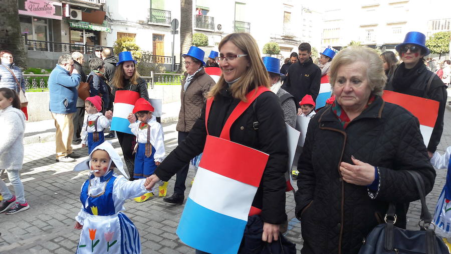 Pasacalles Escolar de Carnaval en Loja