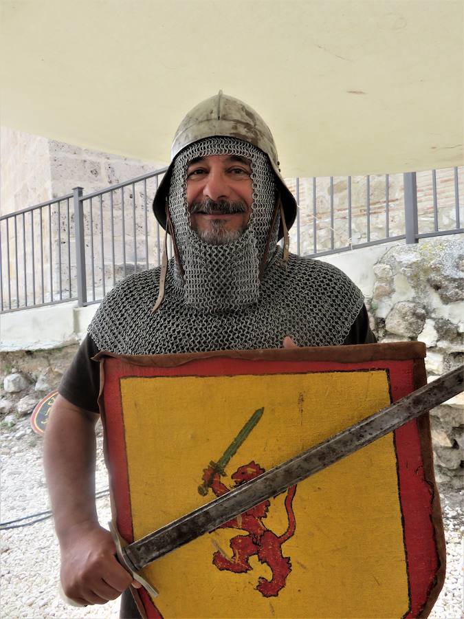 Visitamos el mercado artesano y el campamento histórico de la Alcazaba, protagonistas este fin de semana en Loja.