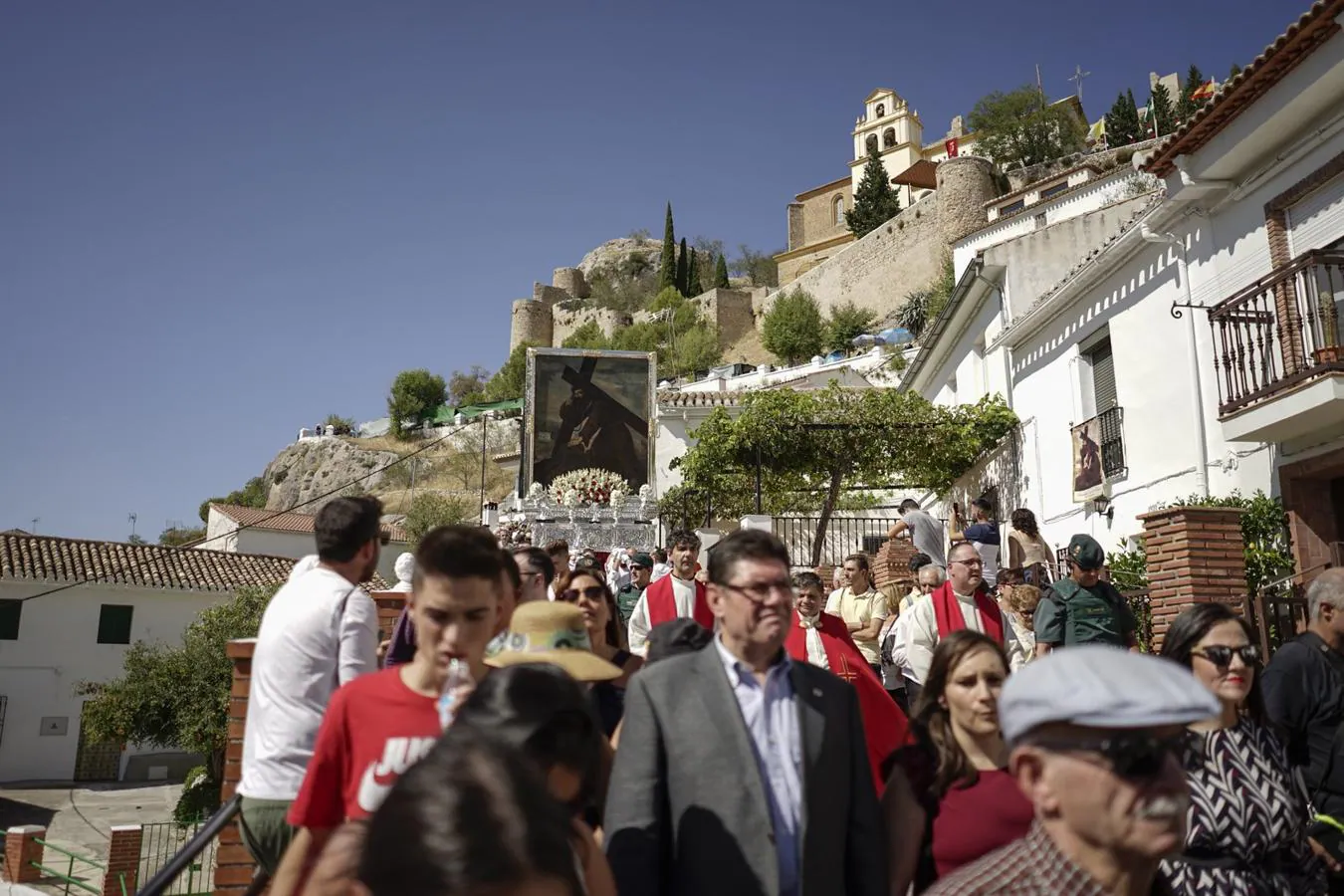 La devoción y costumbre en torno a este lienzo religioso concentra en Moclín a numerosos visitantes en una de las romerías más antiguas y multitudinarias de Andalucía