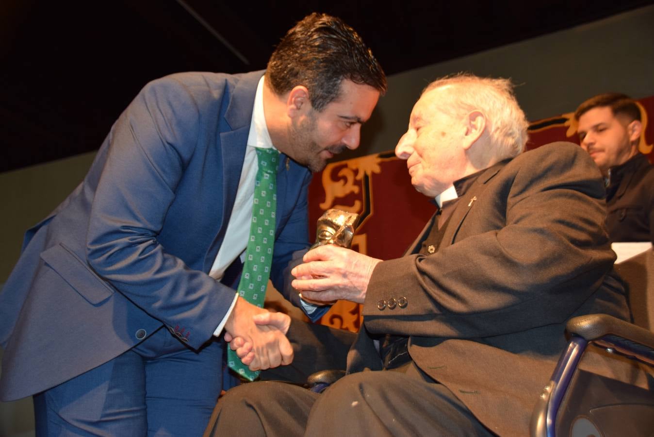 La Fundación Ibn al-Jatib premia a título póstumo a uno de sus vecinos más ilustres y al primer director del centro de FP