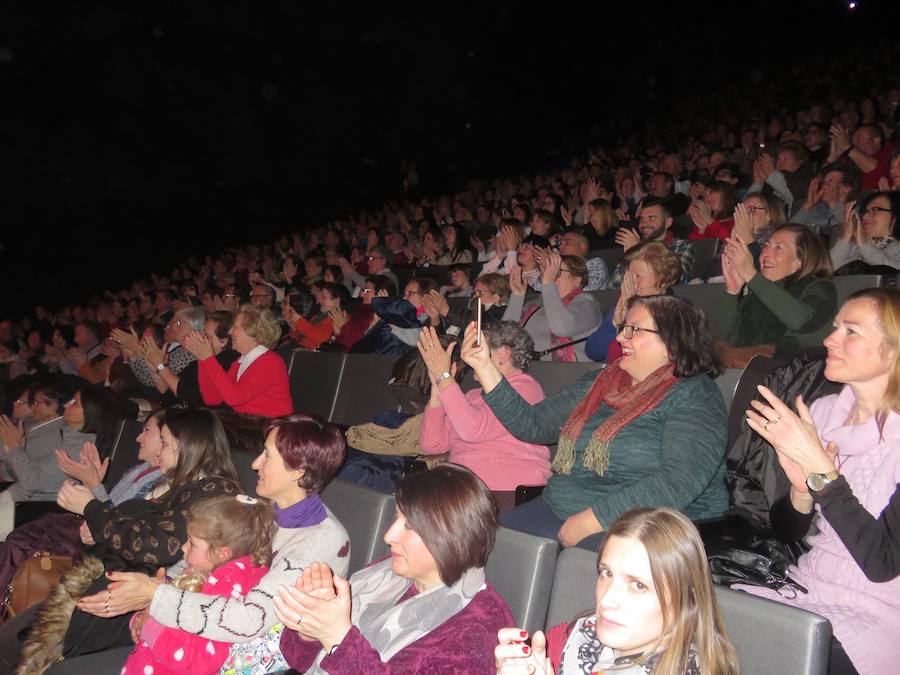 Fotos: II Gala &#039;Playback&#039; de Loja, a beneficio de la AECC