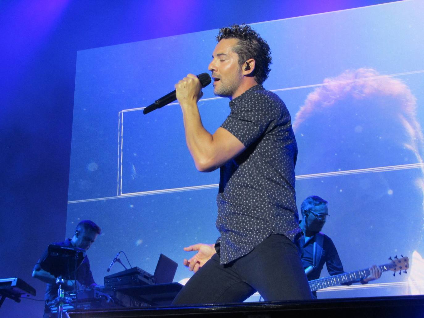 Fotos: 15.000 personas &#039;vibran&#039; en Loja con Bisbal