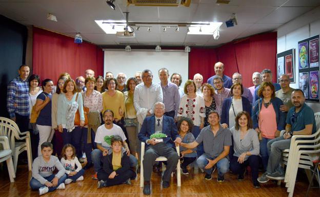 Homenaje a Gabriel Cara por parte de la Asociación Posidonia, en el que estuvieron familiares y amigos, además del recientemente fallecido. 