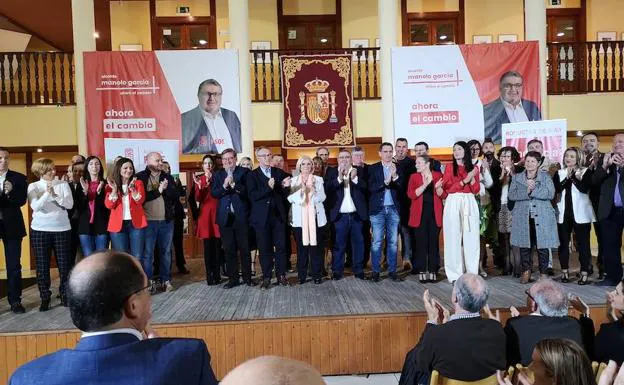 El Castillo de Santa Ana fue el escenario de la presentación de la candidatura del PSOE. :: J. VALDIVIA