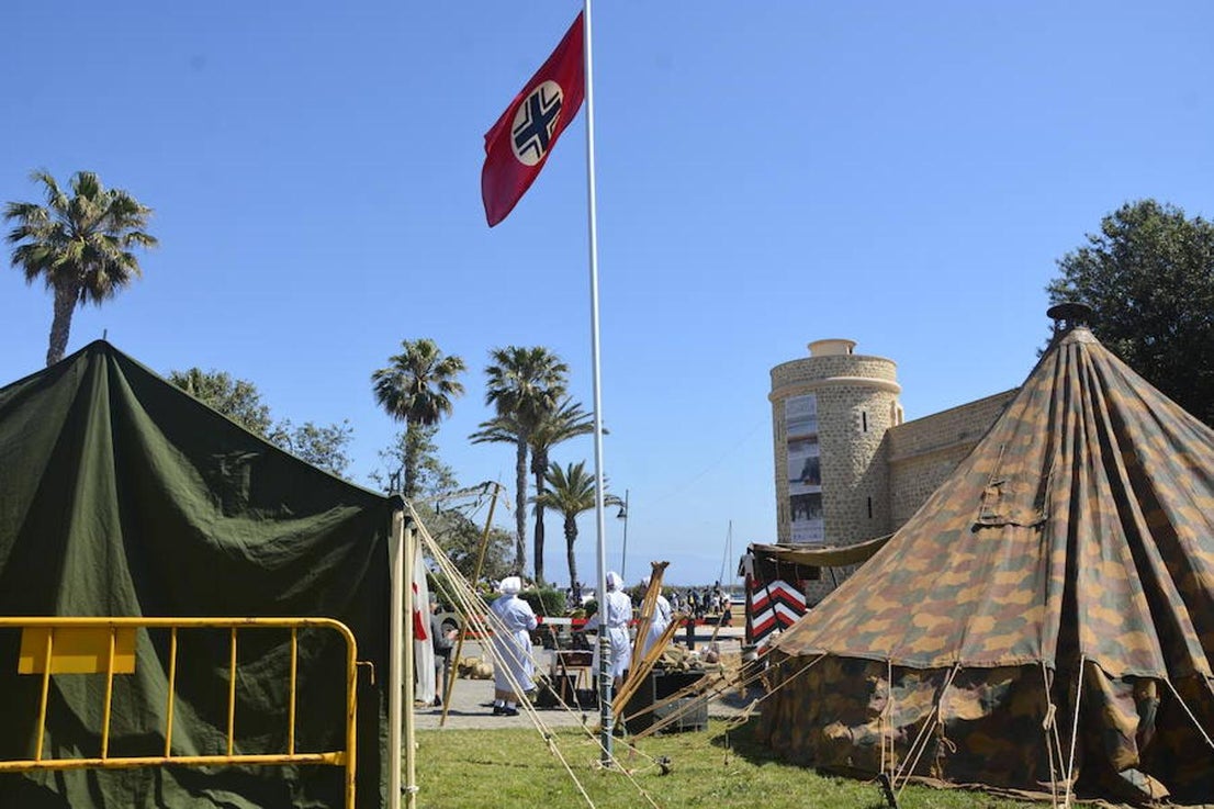 Dentro del II Encuentro con la Historia centrado en la Segunda Guerra Mundial, este sábado y domingo se llevaron a cabo unas recreaciones de unas de las batallas del Desembarco de Normandía, ante la presencia de cientos de espectadores.