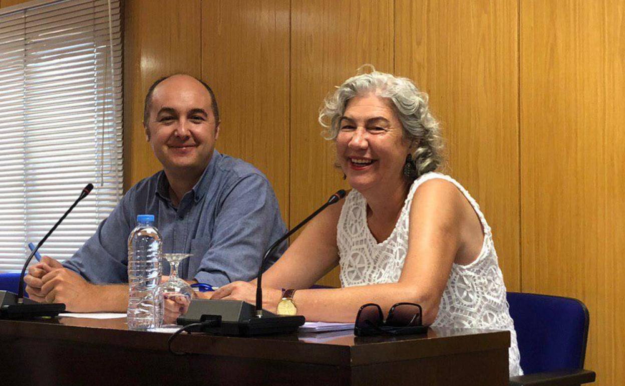 IU-TD-EQ pide explicaciones por el «extravío» de un informe municipal que justicaba la compra de un vehículo a Surponiente