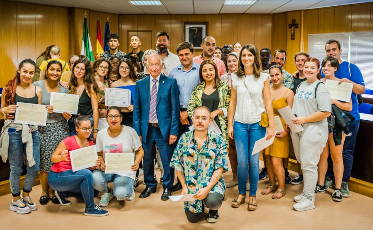 Los cursos serán paralelos a otros programas como el Emplea Roquetas, al que corresponde la imagen. :: R. I.
