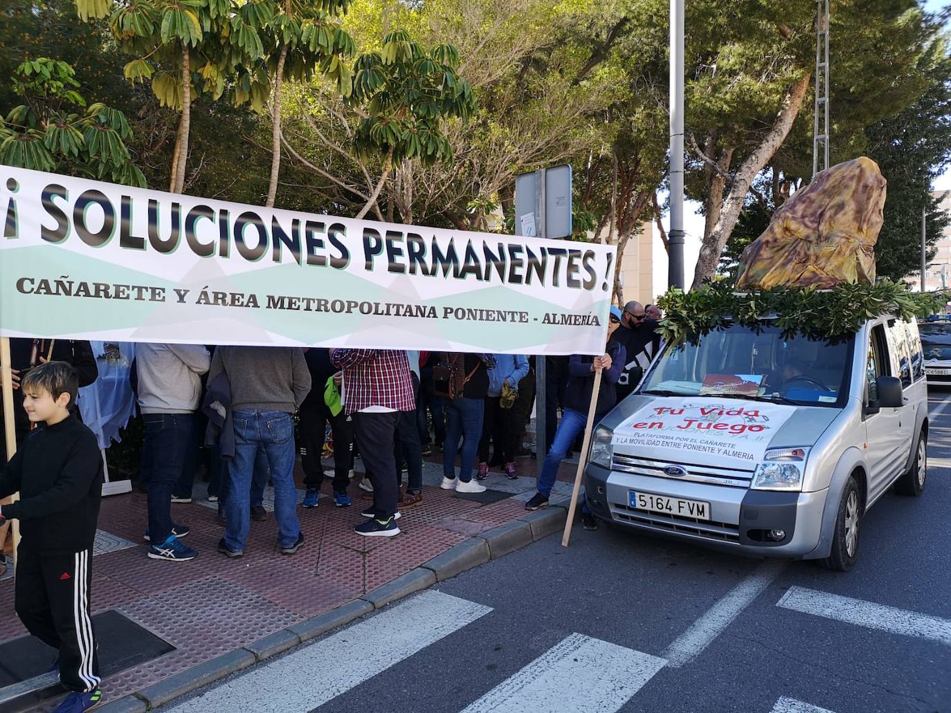 Los manifestantes exigen soluciones definitivas y no «parches». 