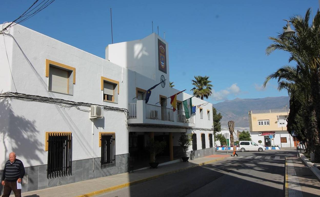 La Mojonera suspende la actividad de sus instalaciones municipales por el coronavirus