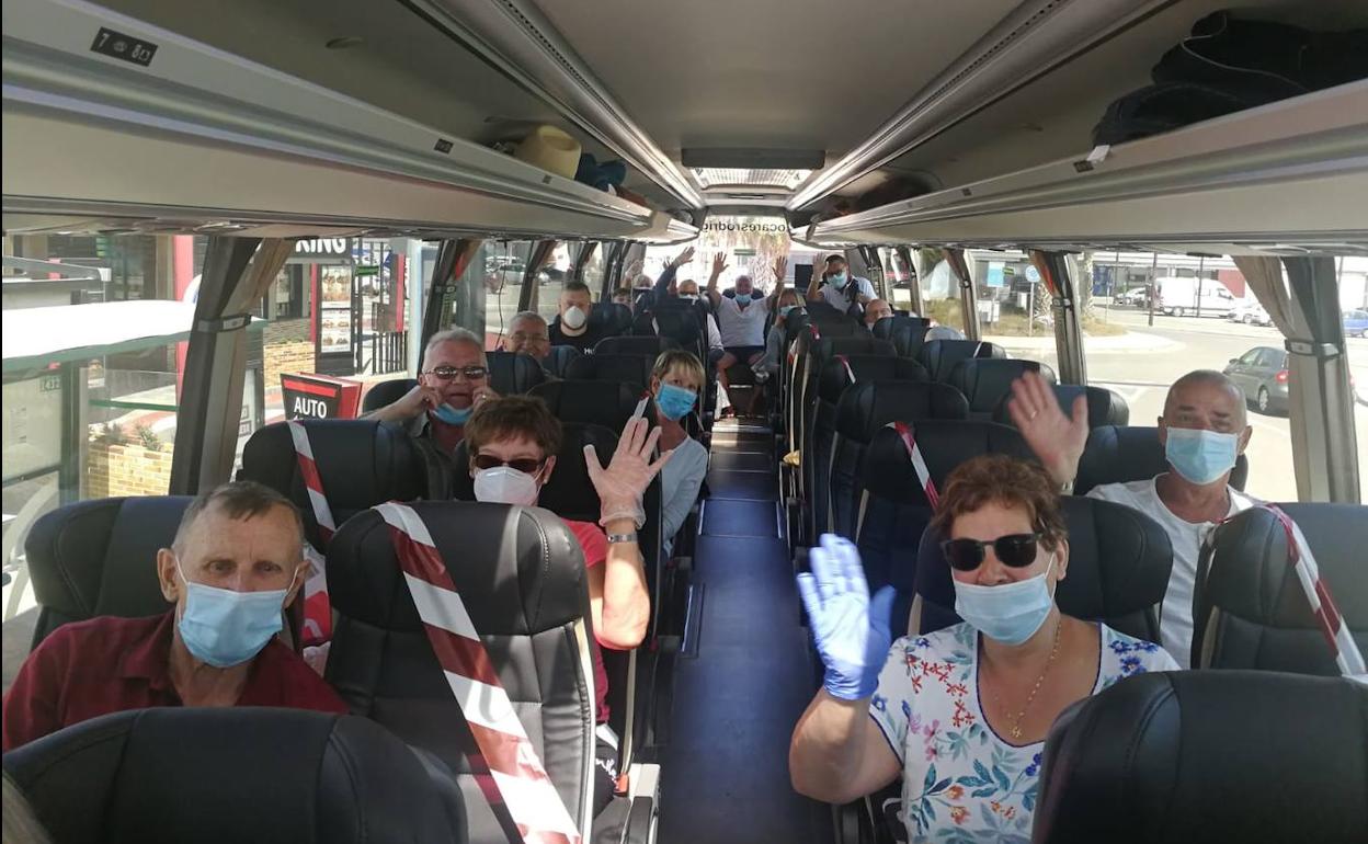 Los belgas atrapados en Roquetas están ya de camino a Bruselas