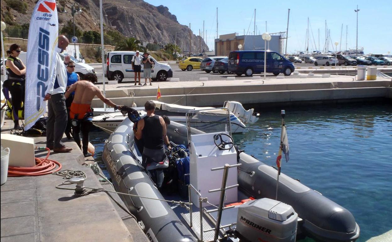 Los centros de buceo de la provincia implantan un protocolo ante la Covid-19