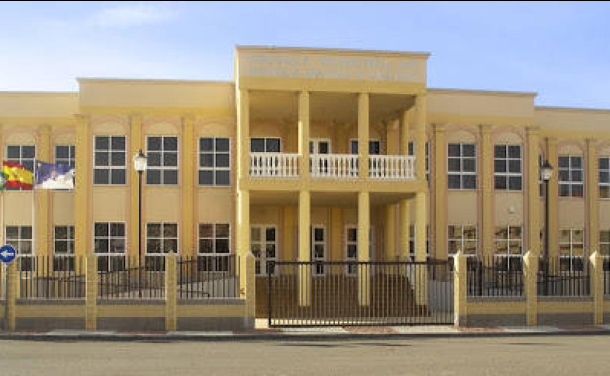 Abiertas las solicitudes y renovaciones de plazas en la Escuela de Música, Danza y Teatro de Roquetas