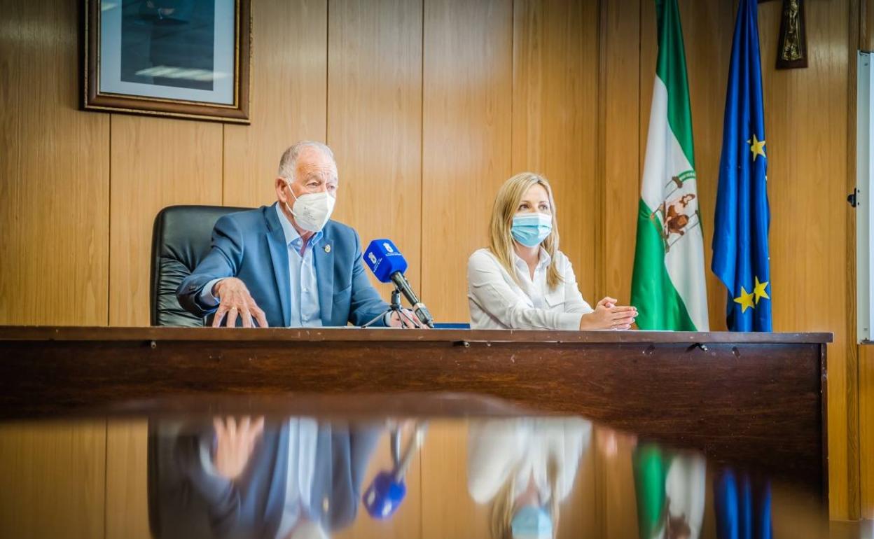 El primer centenar de beneficiarios del Plan Impulsa 2 se repartirán casi 600.00 euros en Roquetas