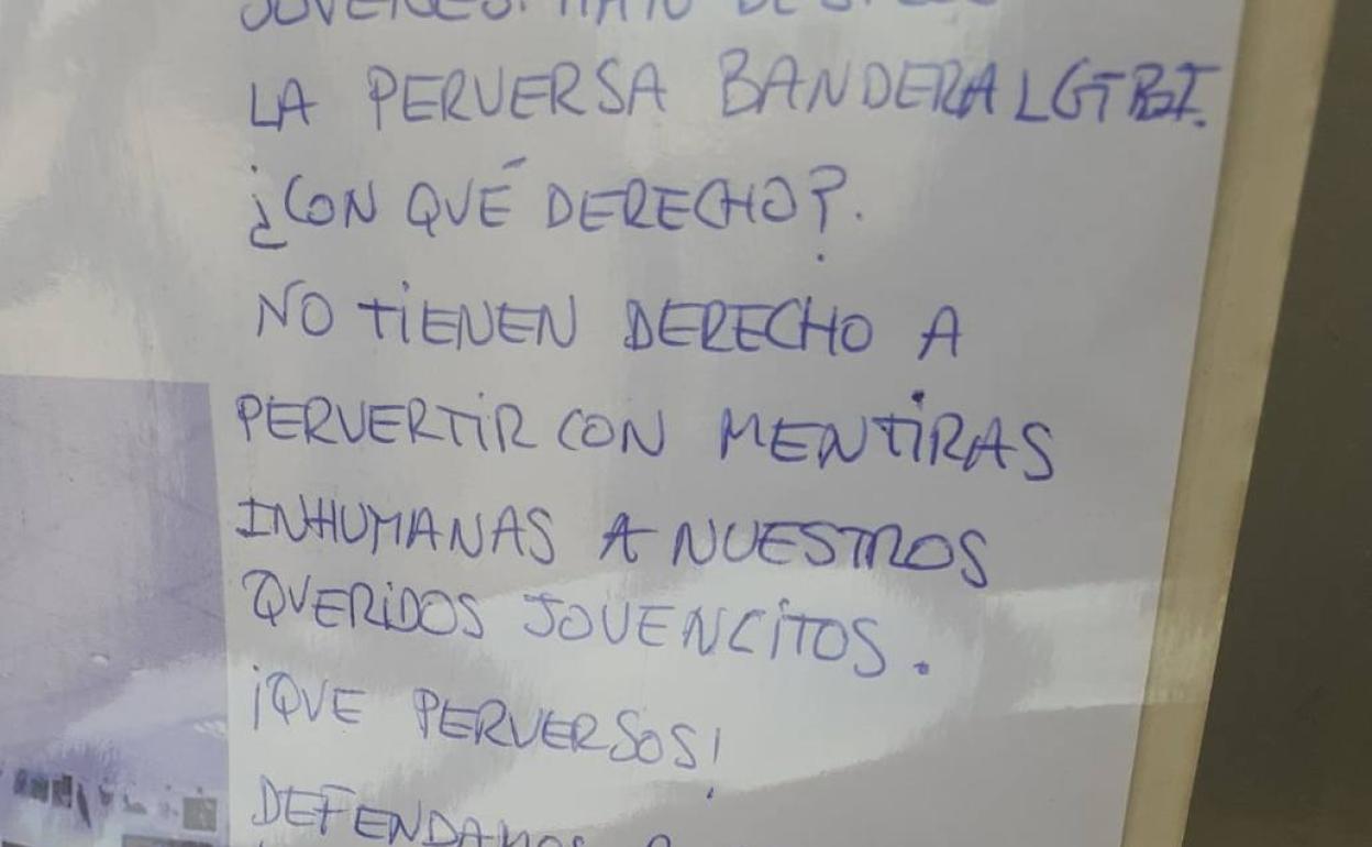 PSOE e IUTDEQ piden una declaración contra la homofobia y el PP dice que lo estudiará