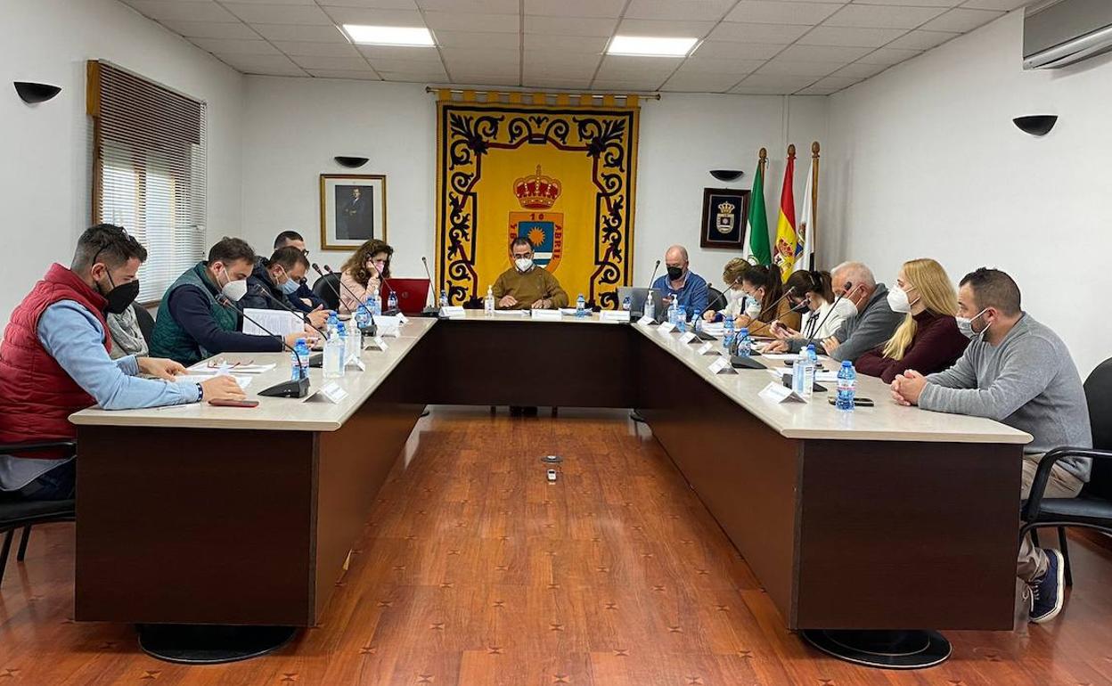 El Pleno de La Mojonera reclama a la Junta el mantenimiento y refuerzo de los estudios de FP