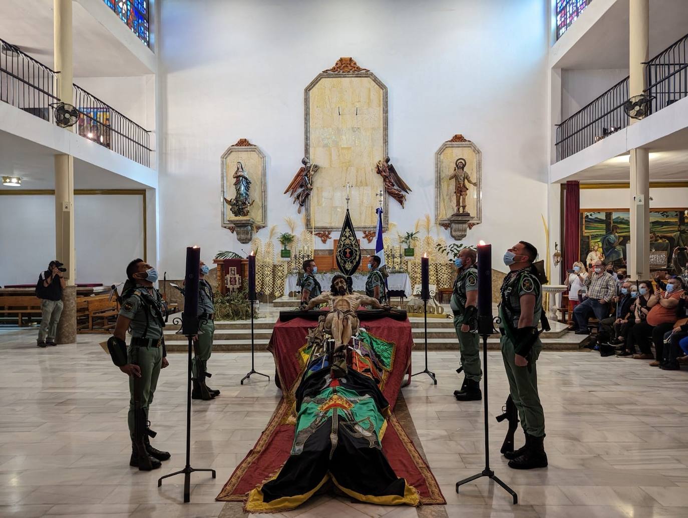 Fotos: La Legión vela al Cristo de la Buena Muerte de Roquetas