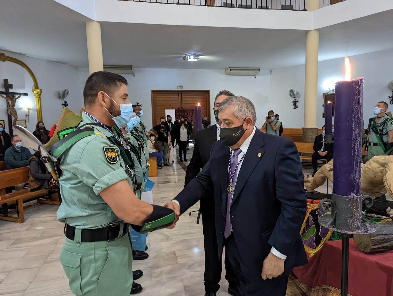 Fotos: La Legión vela al Cristo de la Buena Muerte de Roquetas