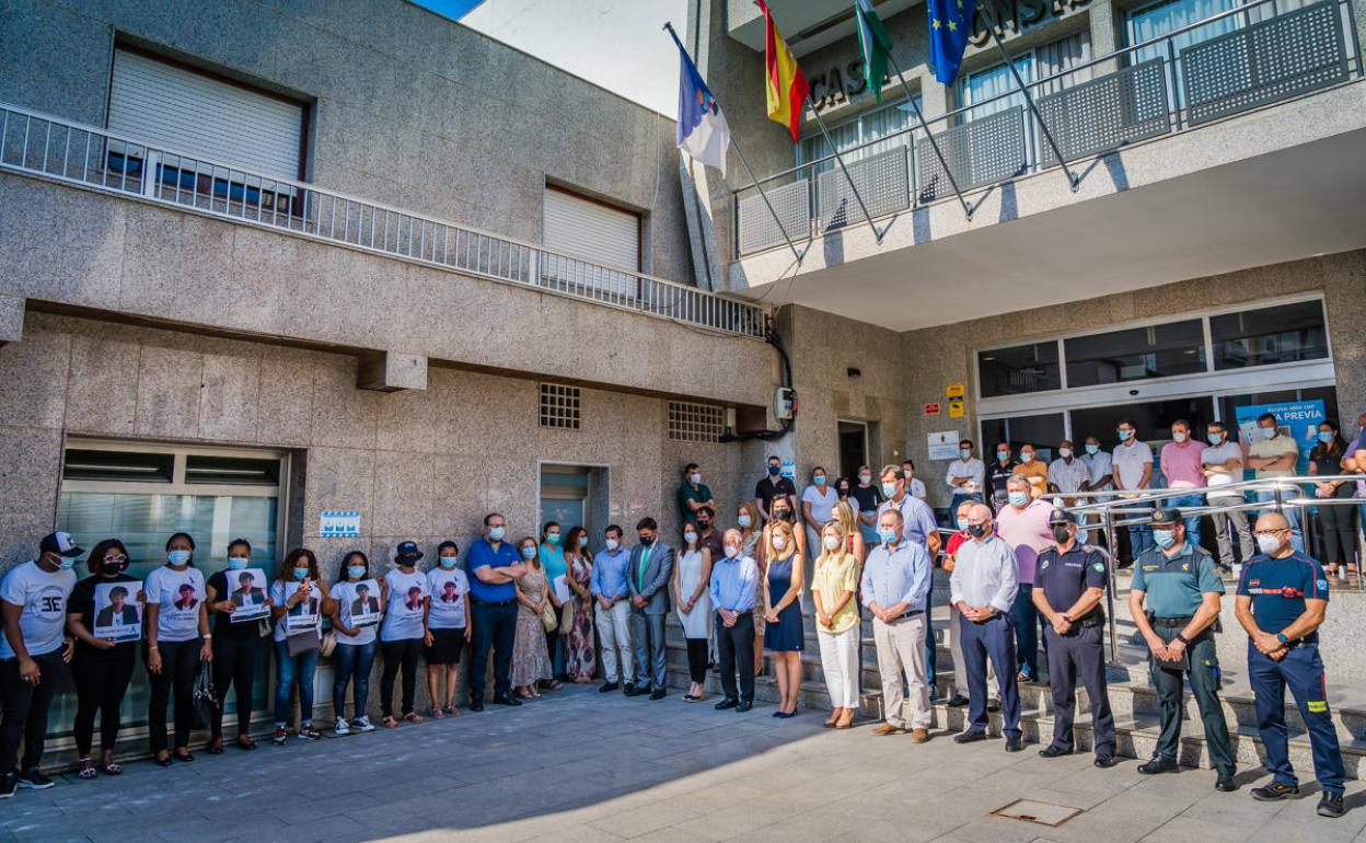 Concentración, en julio del año pasado, contra el crimen de Inmaculada Oyana Nzang. 