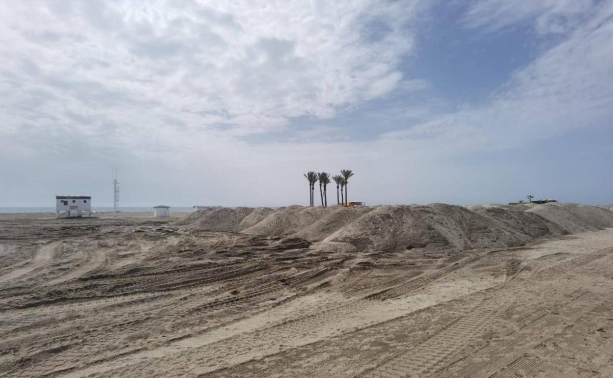 El GEM advierte de los daños de extraer arena de Playa Serena para regenerar la de Aguadulce