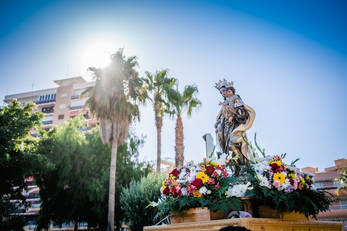 Fotos: Aguadulce lleva a la mar a su patrona
