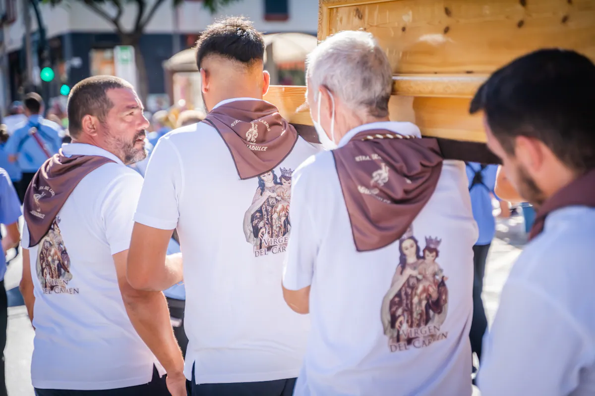 Fotos: Aguadulce lleva a la mar a su patrona